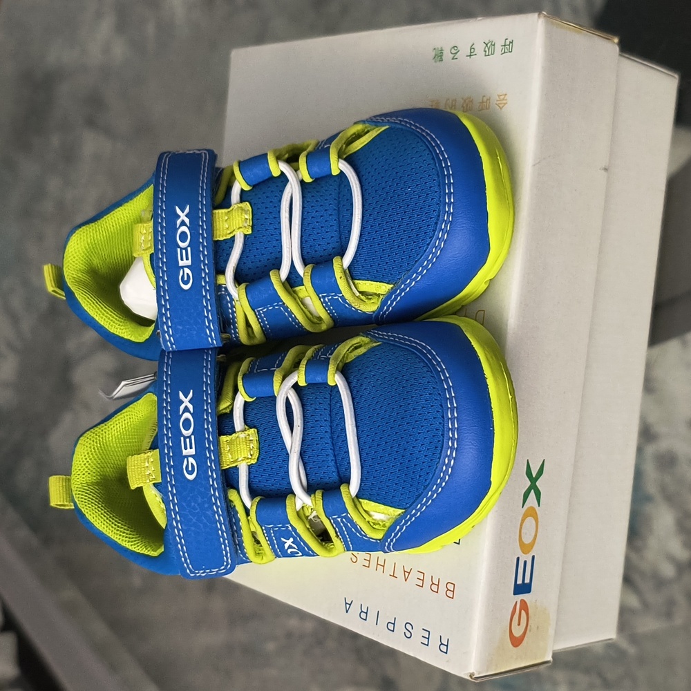 Geox Toddler Size US 8/ EU 24 boys Sneaker, ROYAL-LIME - Picture 2 of 4